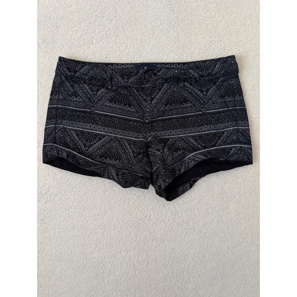 American Eagle Shorts Womens 12 Black Tribal Geometric Chino 4" Inseam